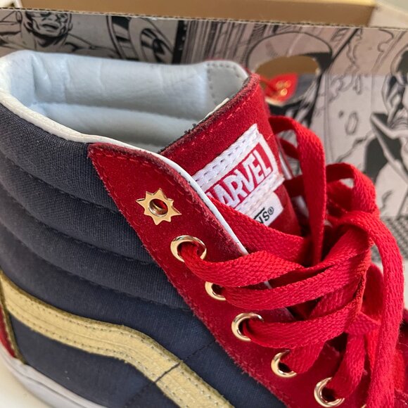 Captain Marvel Vans Sk8-Hi - Picture 2 of 7